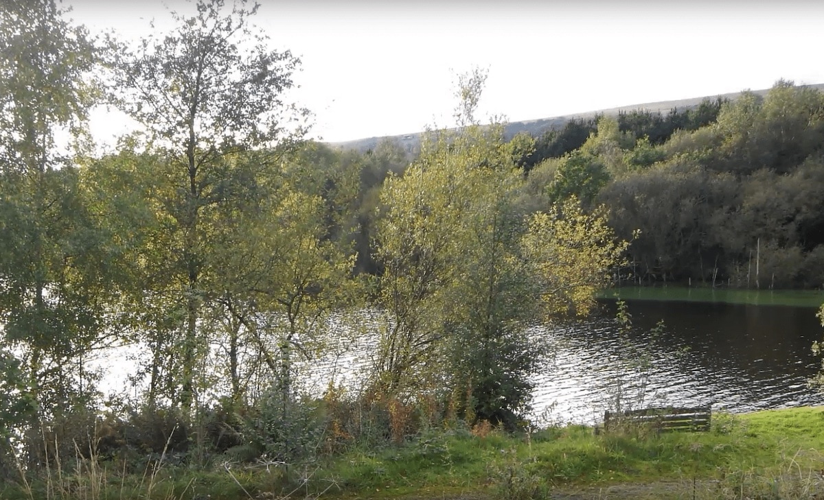 Arnfield Reservoir Peak District walk